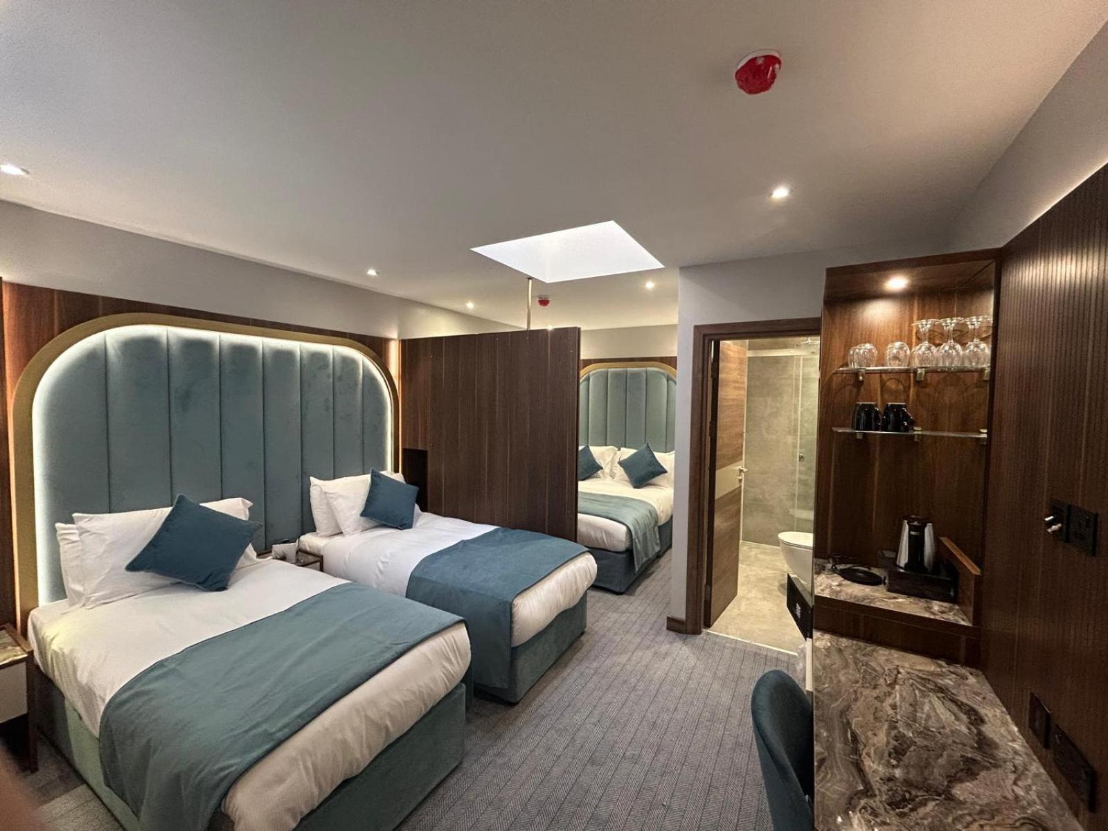 St Hotel