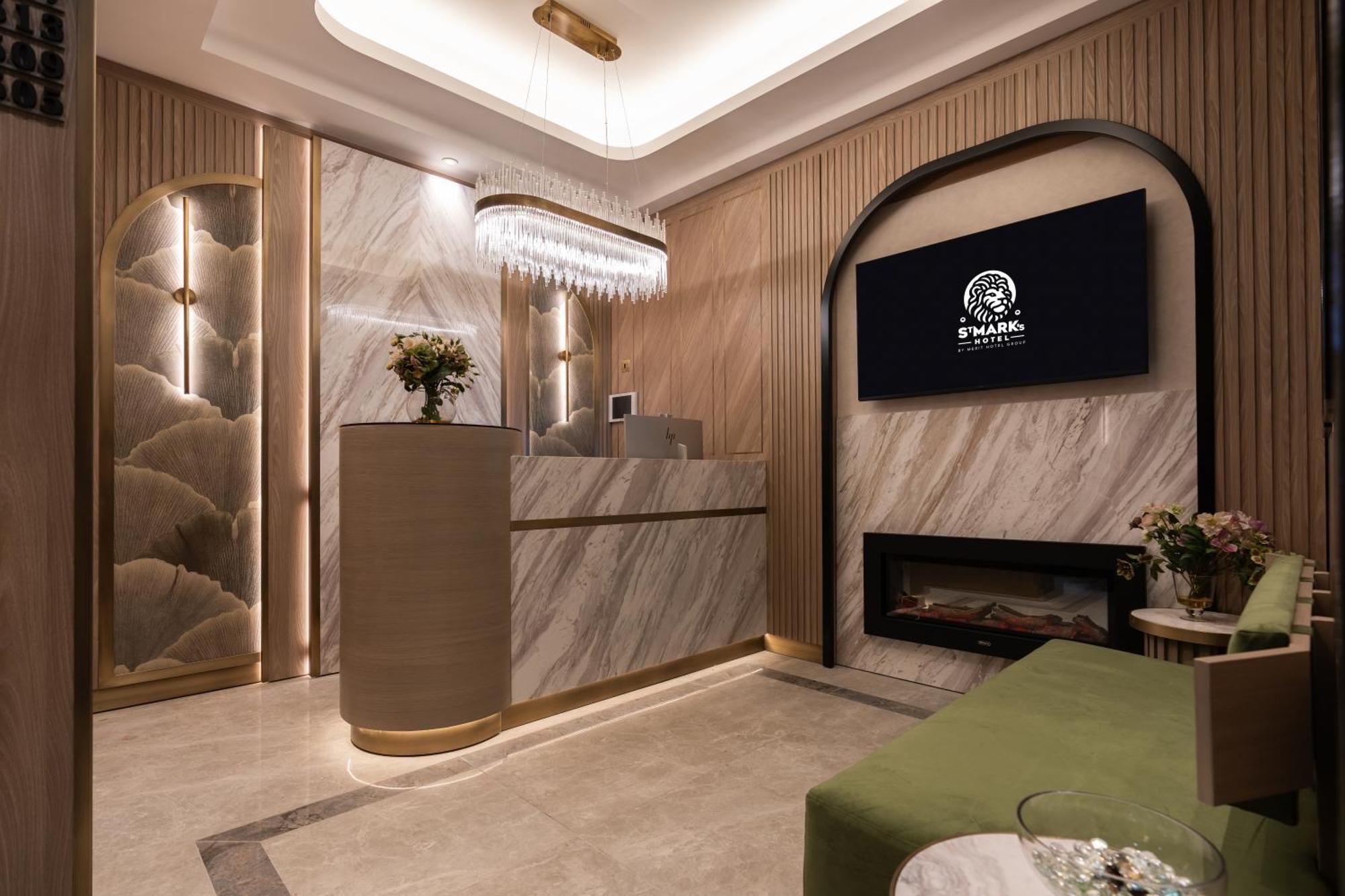 Hotel St 4*