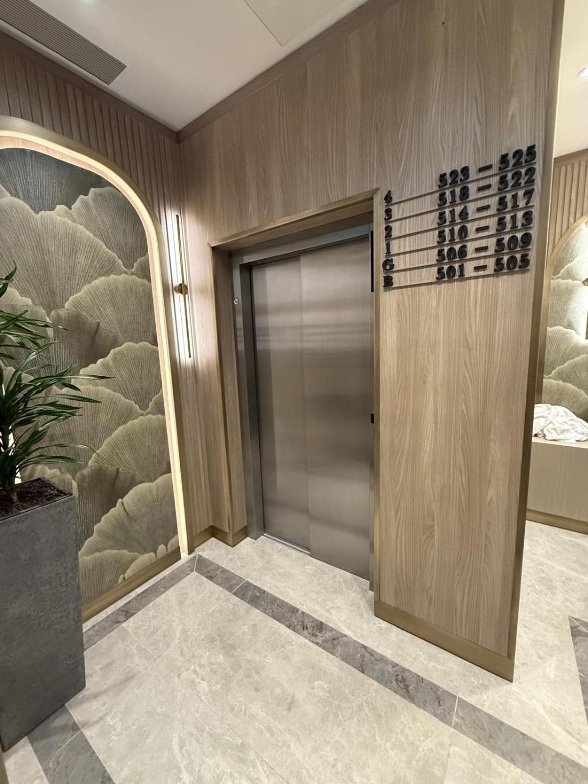 Hotel St 4*