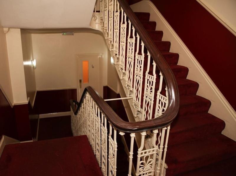 St Hotel 4*